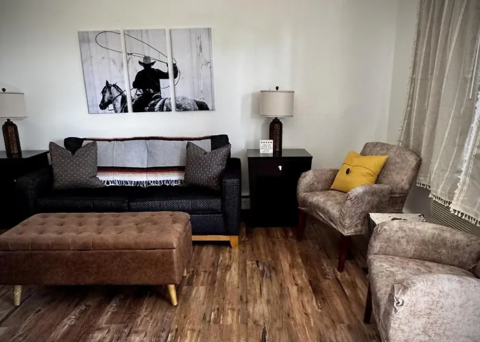 The Wild West Hideaway Apartment *